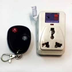 Ổ cắm điều khiển từ xa học lệnh 500W kèm điều khiển (remote) bằng sóng Radio RF